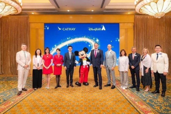 万通配资 国泰与香港迪士尼乐园度假区携手合作 跃升访港旅游体验